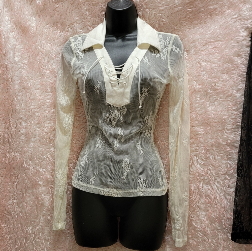 Guess sz S off white sheer lace top